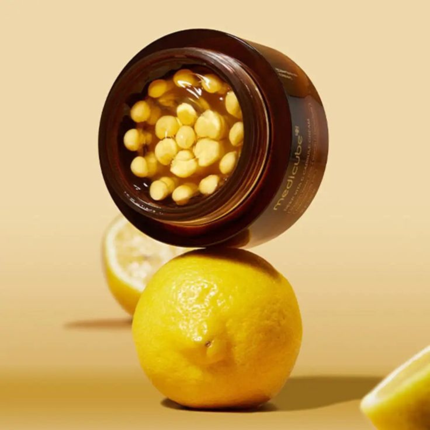 MEDICUBE -  Deep Vita C Capsule Crème Raffermissante - 55g